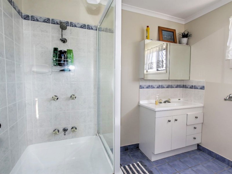 103 Lauren Street, Urangan QLD 4655