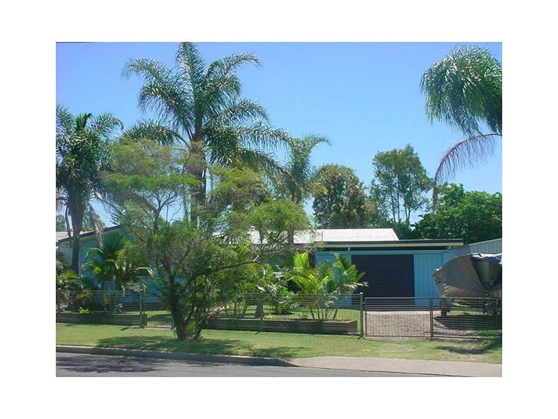 27 Ann Street, Torquay QLD 4655