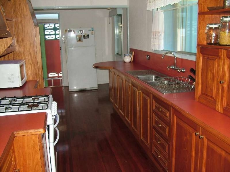 27 Ann Street, Torquay QLD 4655