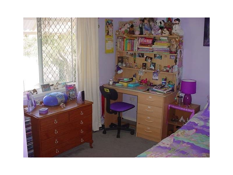 38 LADBROKE CRES, Urangan QLD 4655