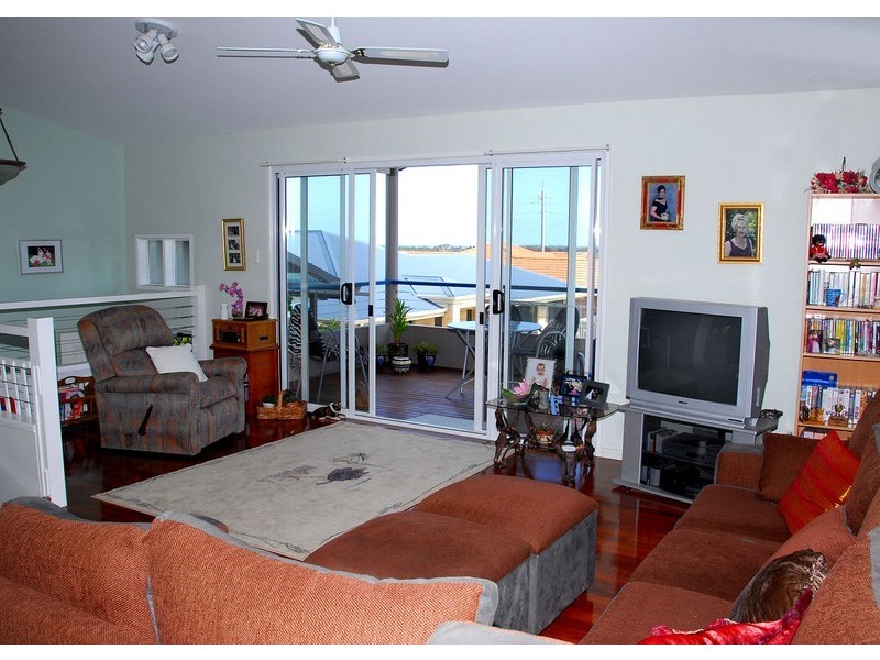 21 Queensbury Grove, Urraween QLD 4655