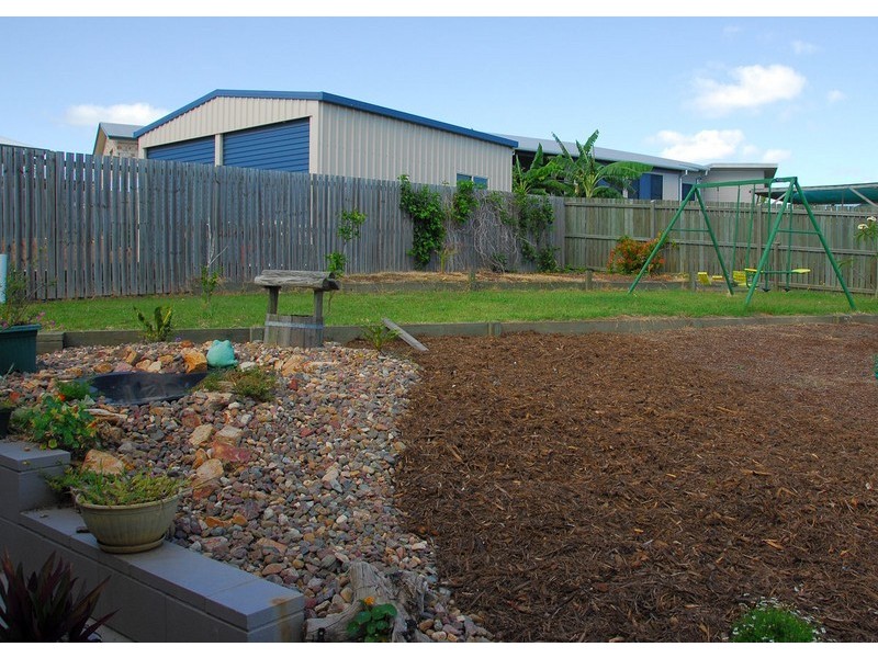 21 Queensbury Grove, Urraween QLD 4655