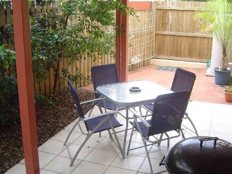 3/9 Freshwater Street, Scarness QLD 4655