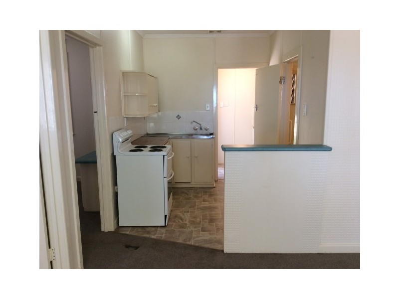 1/435 Esplanade, Torquay QLD 4655