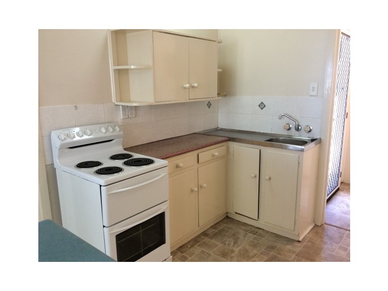 1/435 Esplanade, Torquay QLD 4655