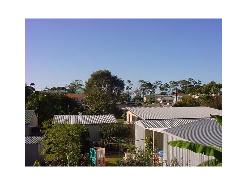 Unit 4/19 Hervey Street, Scarness QLD 4655