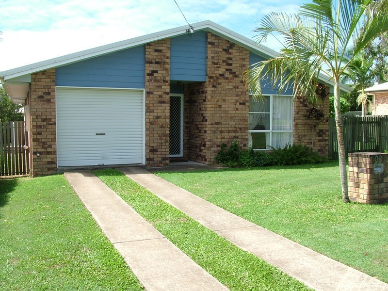 33 Martin Street, Point Vernon, Hervey Bay QLD 4655