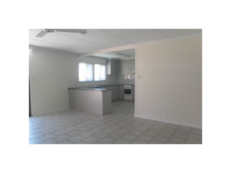 19 Barnstaple St, Torquay QLD 4655