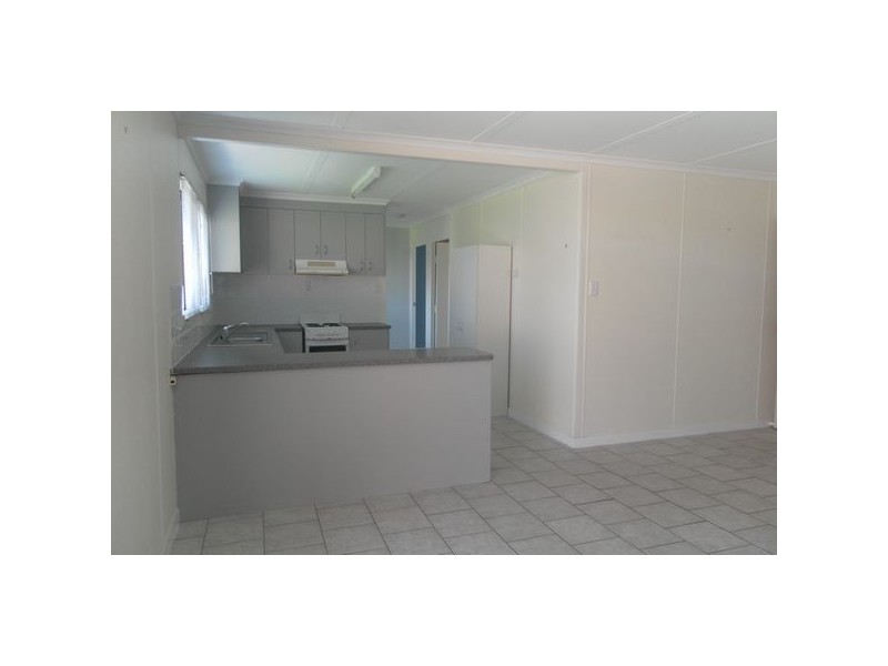 19 Barnstaple St, Torquay QLD 4655