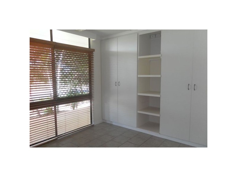 19 Barnstaple St, Torquay QLD 4655