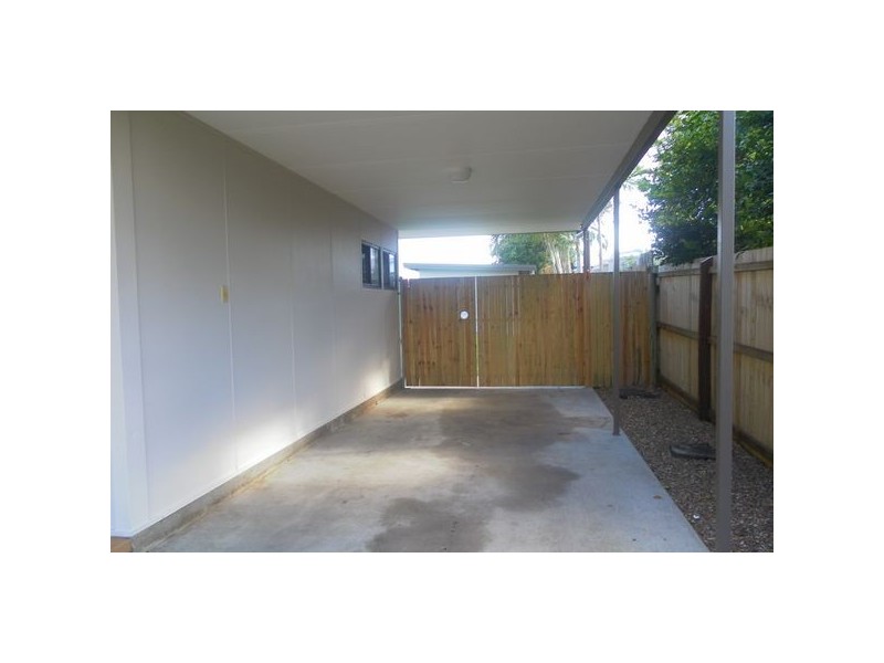 19 Barnstaple St, Torquay QLD 4655