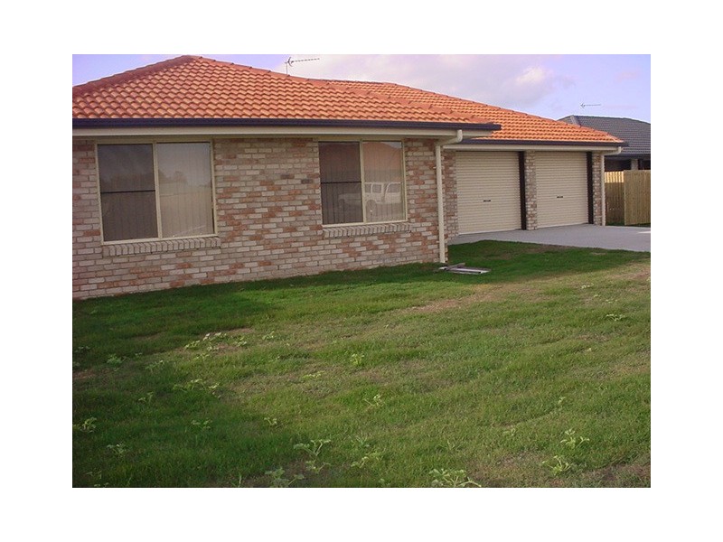 17 Pialba Downs Drive, Eli Waters QLD 4655