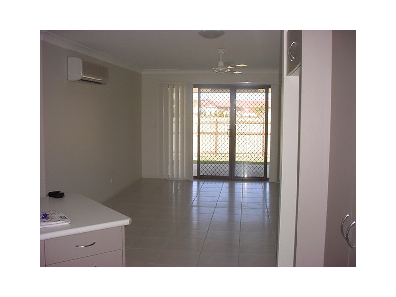 5 Bushlark Avenue, Eli Waters QLD 4655