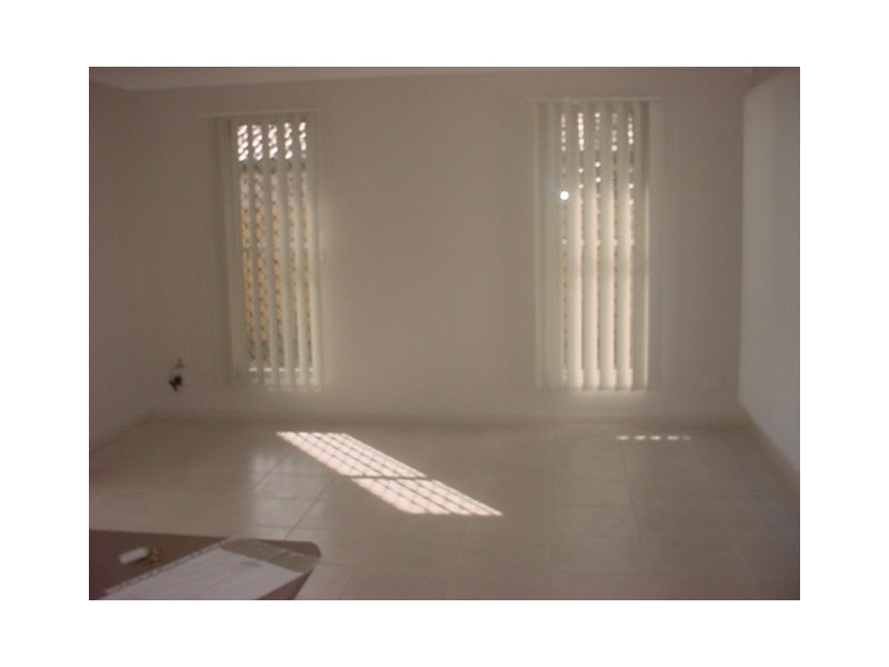 3 Bushlark Avenue, Eli Waters QLD 4655