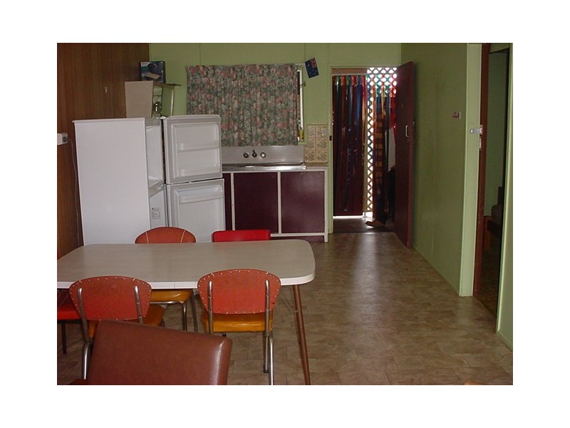 2/9 Hervey Street,, Scarness QLD 4655