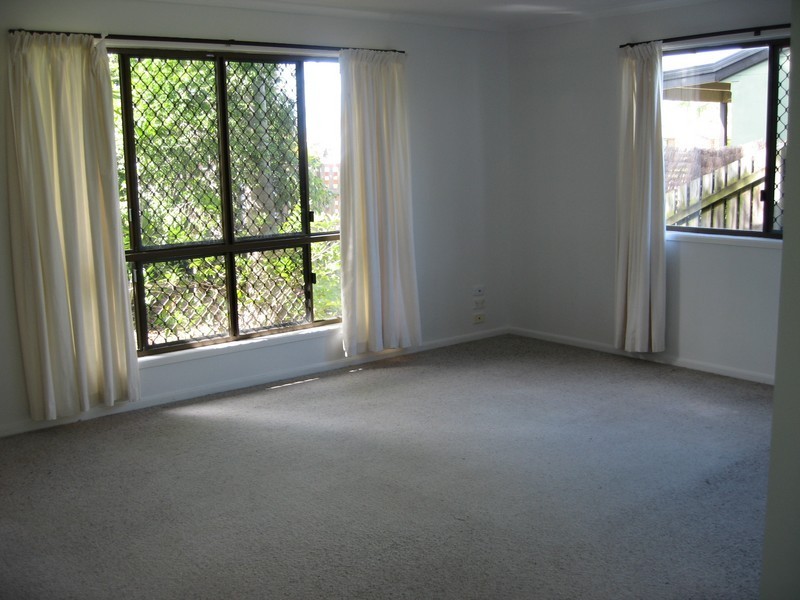 12 Wuruma Street, Scarness, Hervey Bay QLD 4655