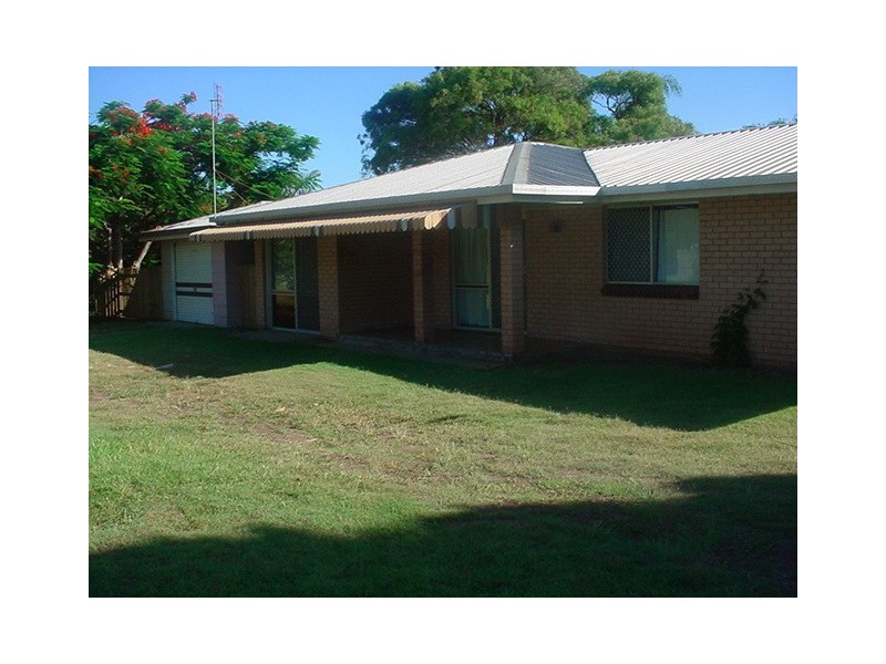 2 Caringa Street, Urangan QLD 4655