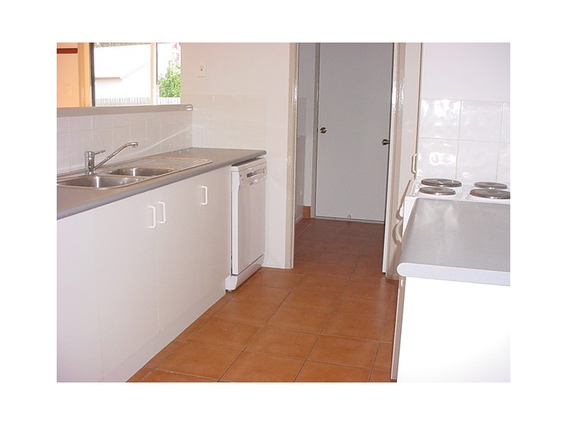 5 Coast Bay Close,, Point Vernon QLD 4655