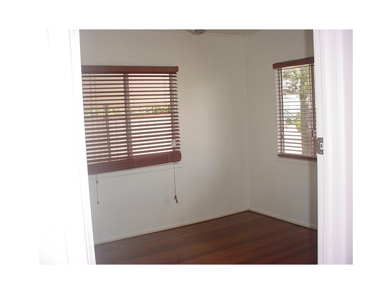 31 Cunningham Street, Torquay QLD 4655