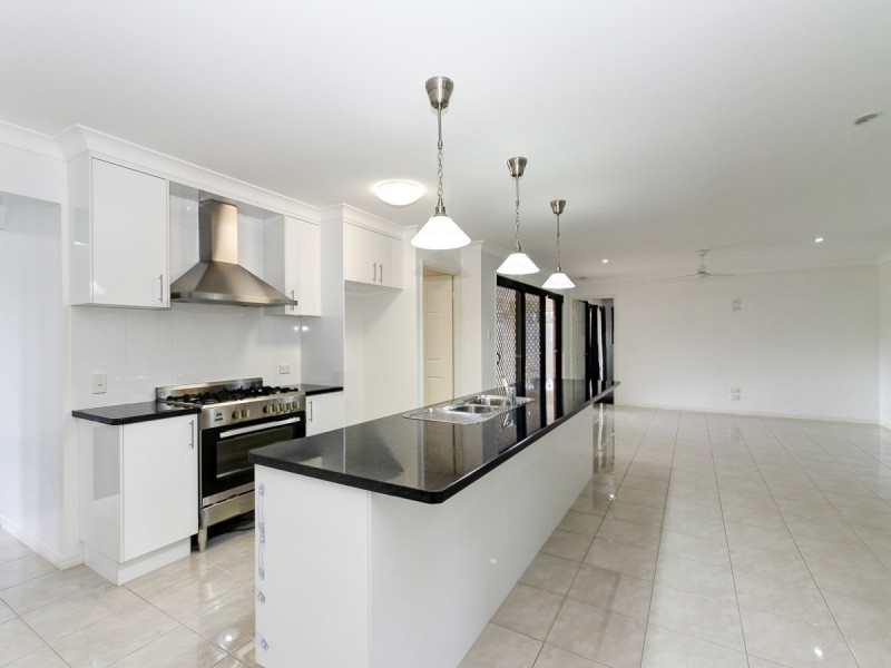 4 Tranquil Drive, Wondunna QLD 4655