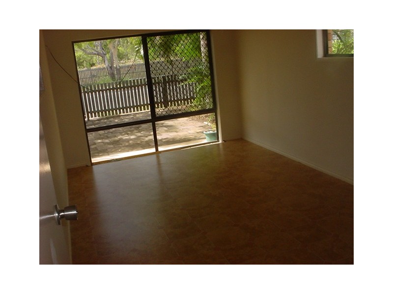 63 Pulgul Street, Urangan QLD 4655
