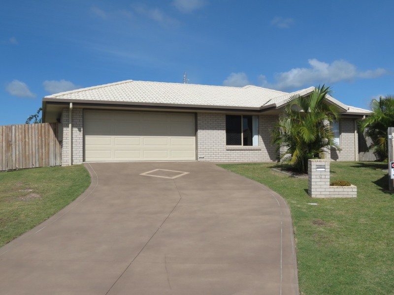 12 Bass Court, Urraween QLD 4655