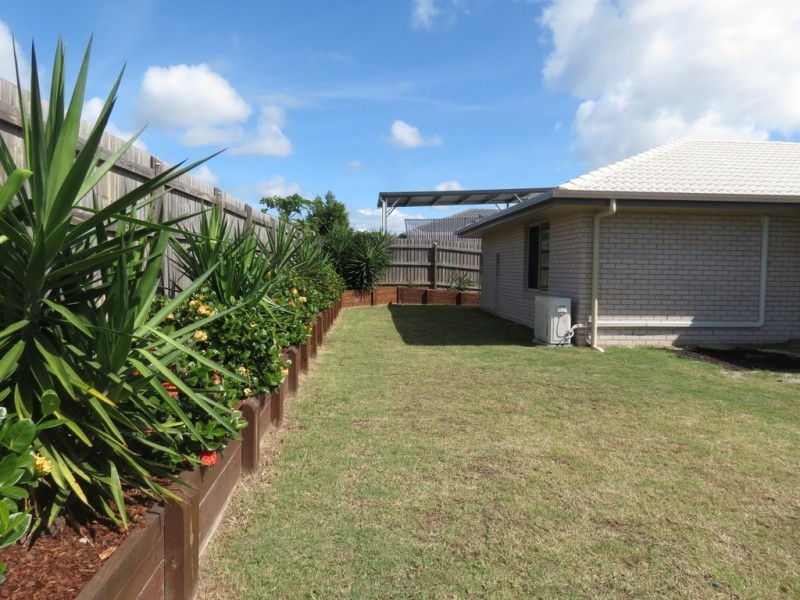 12 Bass Court, Urraween QLD 4655