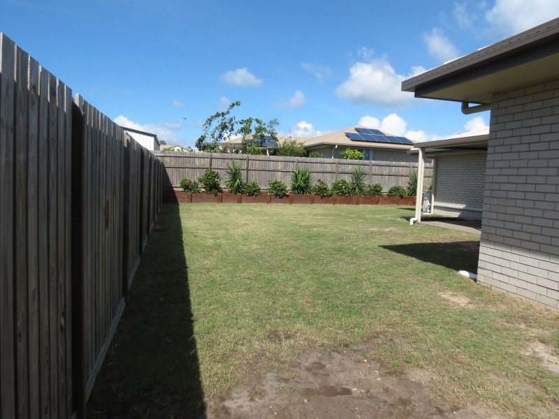 12 Bass Court, Urraween QLD 4655