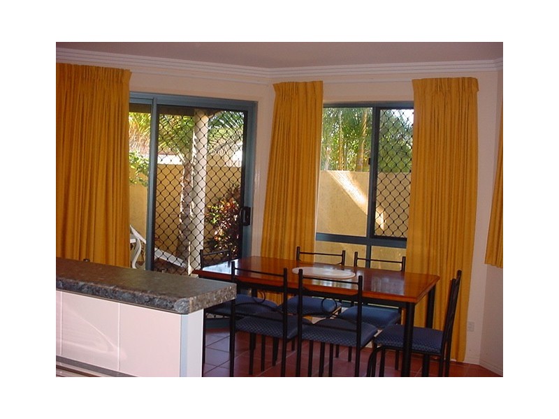 Unit 33/33 The Grange, Elizabeth St, Urangan QLD 4655