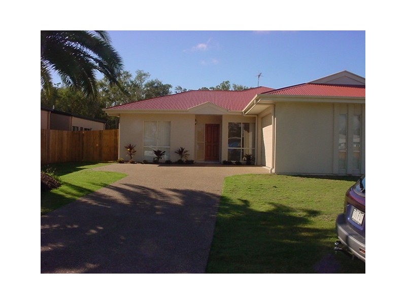 6 Oyster Court, Toogoom QLD 4655