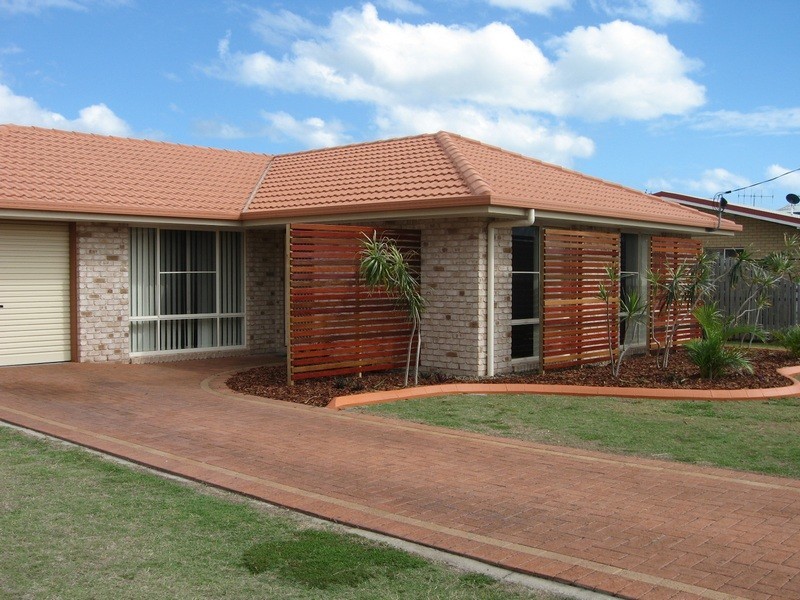 9 Sunset Street, Scarness, Hervey Bay QLD 4655