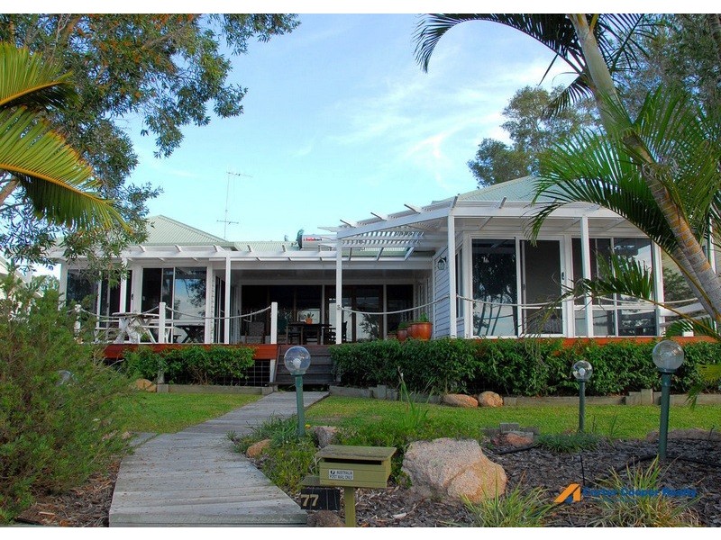 77 Esplanade, Point Vernon QLD 4655