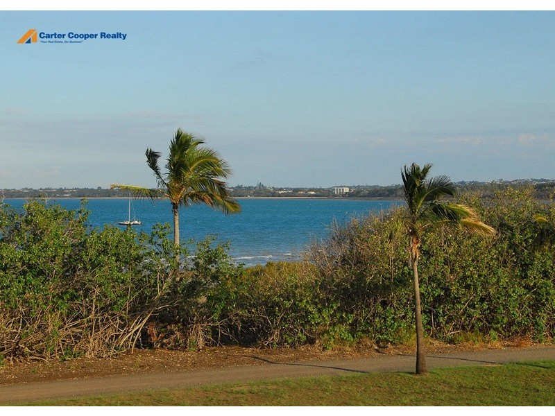 77 Esplanade, Point Vernon QLD 4655