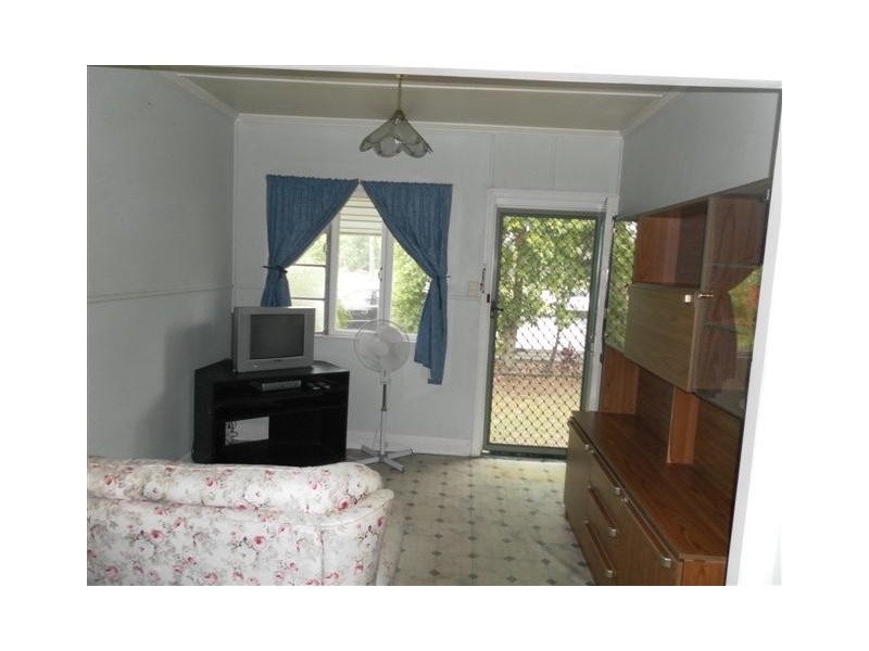 2/400 The Esplanade,, Torquay QLD 4655