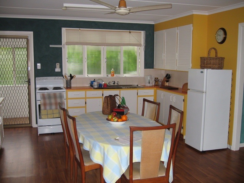 Unit 4/400 Esplanade, Scarness QLD 4655