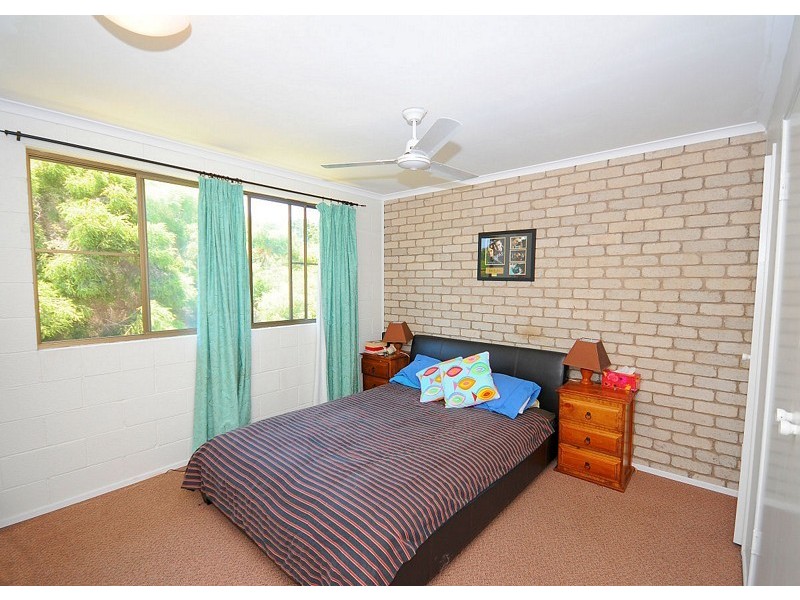 Unit 5/25 Hervey Street, Scarness QLD 4655