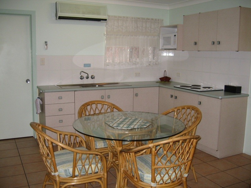 6/477 Esplanade, Torquay QLD 4655
