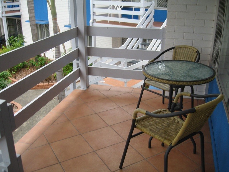 6/477 Esplanade, Torquay QLD 4655