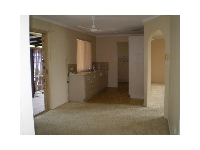 11 Ross Street, Urangan, Hervey Bay QLD 4655