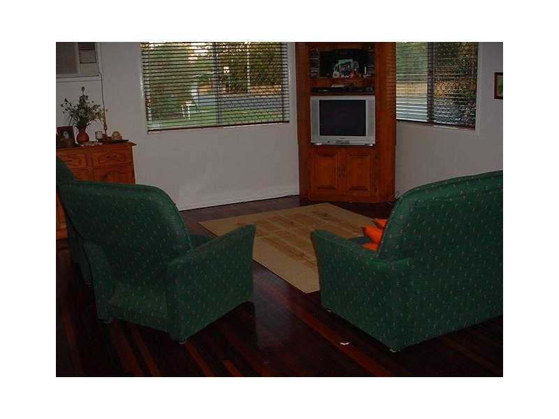 88-90 Truro Street, Torquay QLD 4655