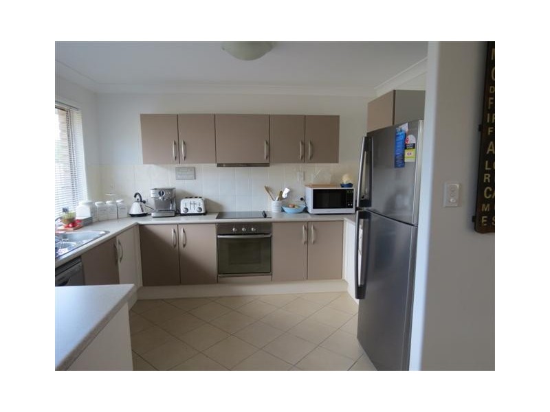 2/41 Watson Street, Pialba QLD 4655