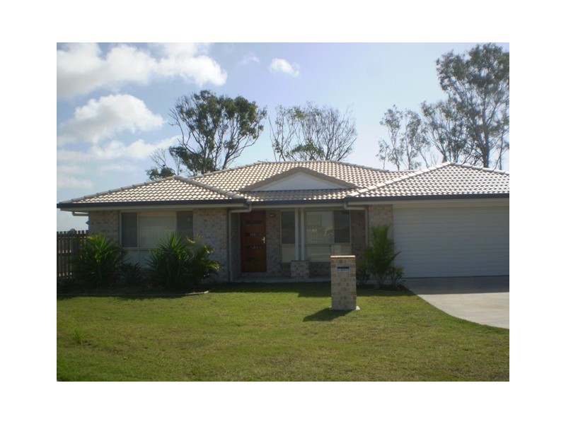 63 Bunya Court, Eli Waters QLD 4655