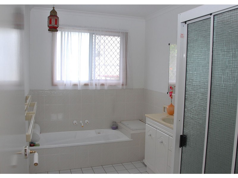 311 Torquay Terrace,, Torquay QLD 4655