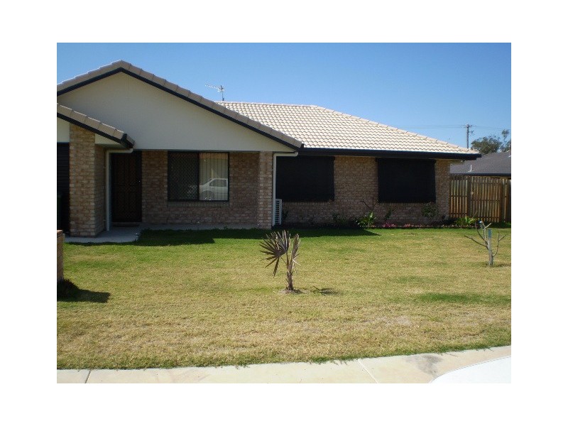 4 Moonstone Street,, Urangan QLD 4655