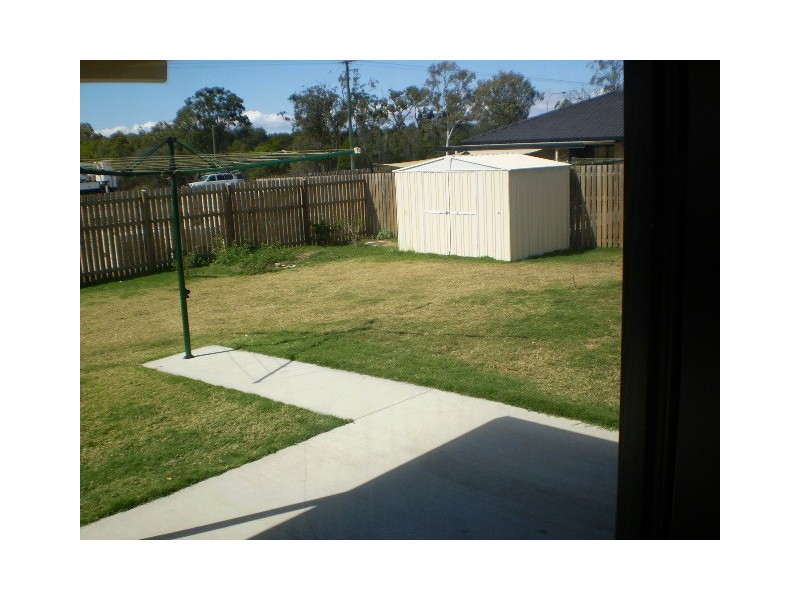 4 Moonstone Street,, Urangan QLD 4655