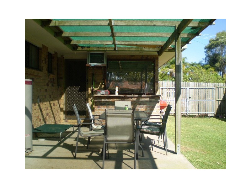6  Debra Court, Hervey Bay QLD 4655