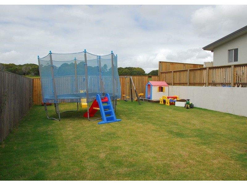 11 Seacrest Avenue, Hervey Bay QLD 4655