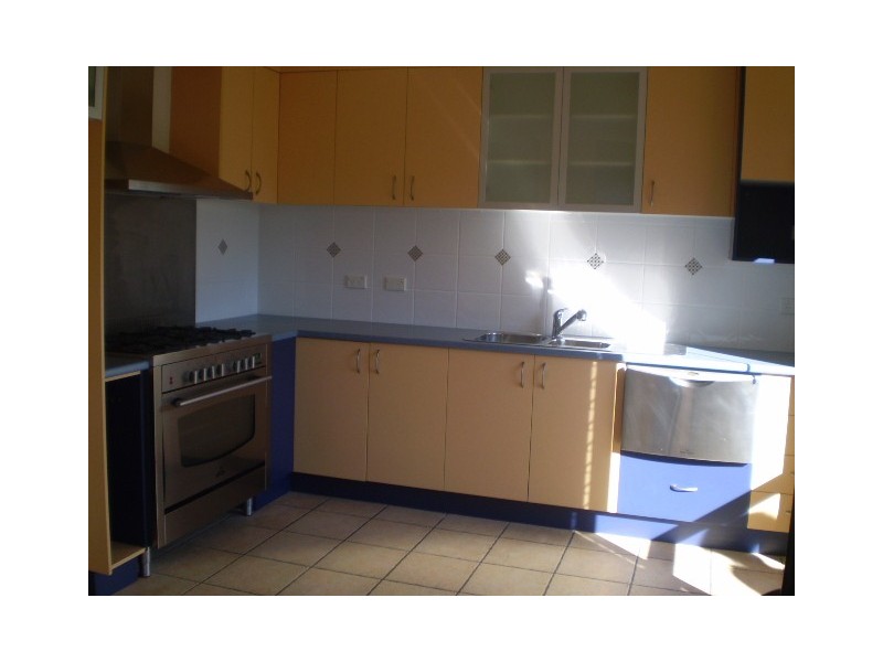 33 Royal Drive, Kawungan QLD 4655