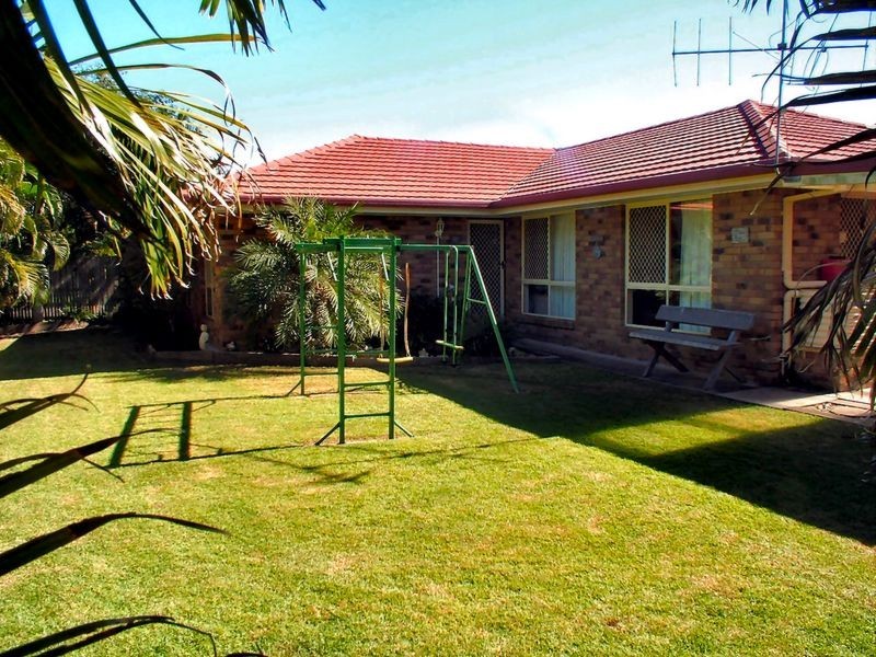 2 Marineview Avenue, Hervey Bay QLD 4655