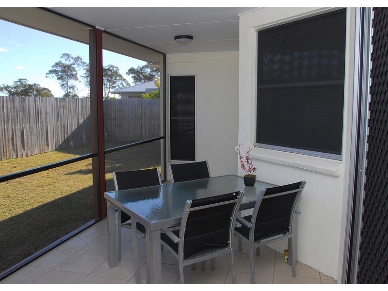 U21 / 230 Pulgul Street, Urangan QLD 4655